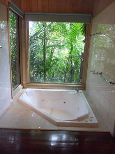 Bathroom 3, Treetops Accommodation Montville, Maroochy