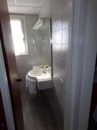 Bathroom 4, Hotel Master, Padua