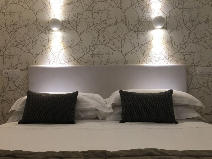 Bedroom 3, Hotel Select Suites & Spa / Apartments, Rimini