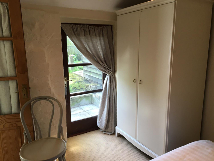 Bedroom 4, The Crown Hotel, Norfolk