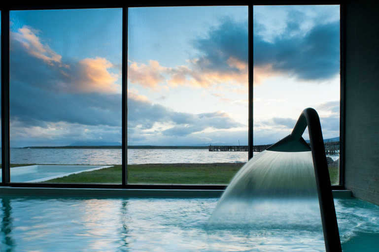 Sport & Beauty 2, The Singular Patagonia, Última Esperanza