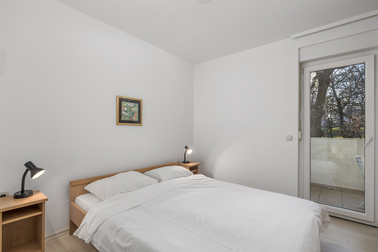 Bedroom 3, Apartment House Volta, Poreč