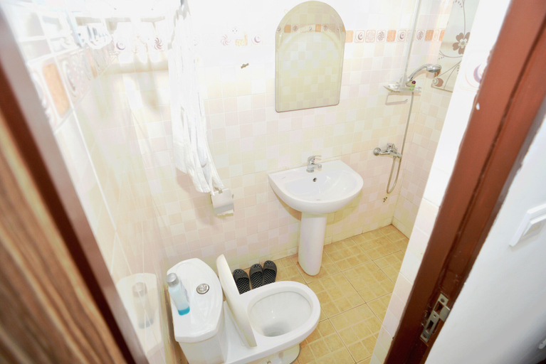 Bathroom 3, Jess Hotel, Golfe (incl Lomé)