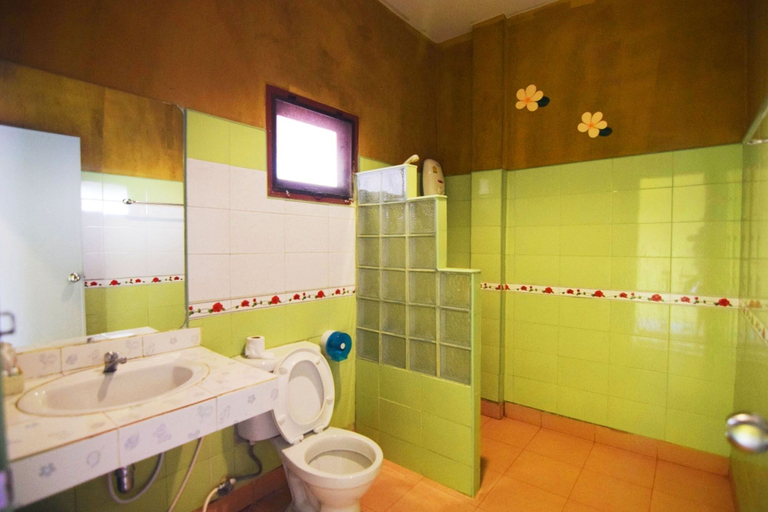 Bathroom 5, Pranmanee Beach Resort, K. Sam Roi Yot