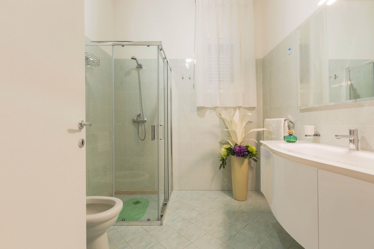 Bathroom 3, Villa La Strea by Barbarhouse, Lecce