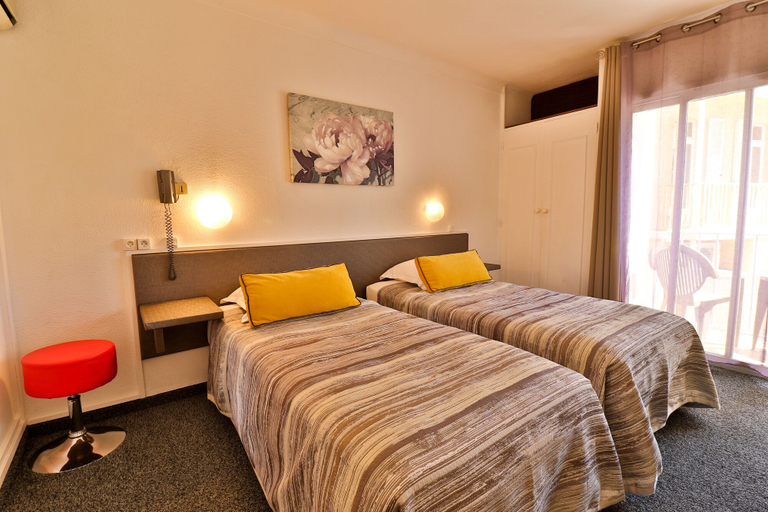 Bedroom 4, Hôtel Le Chardon Bleu, Var