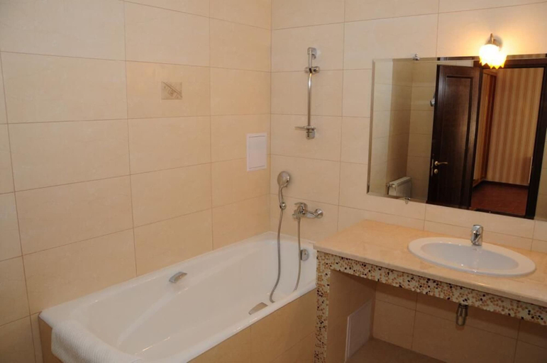 Bathroom 3, Villa Panama, Odes'ka