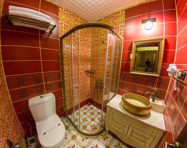 Bathroom 5, Elif Hatun Konagi, Tarsus