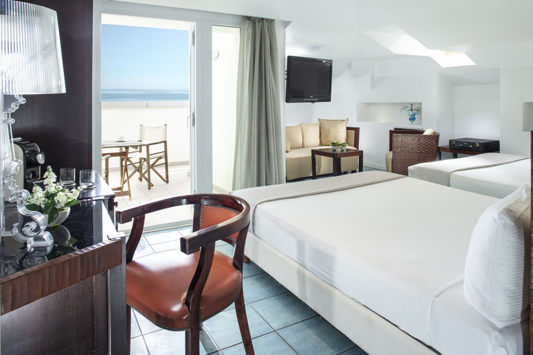 Bedroom 3, Hotel Club House, Rimini