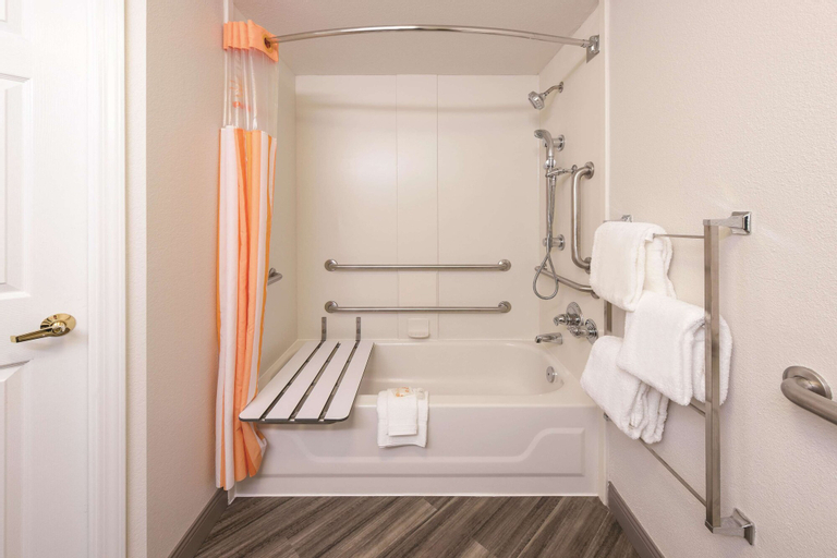 Bedroom 14
