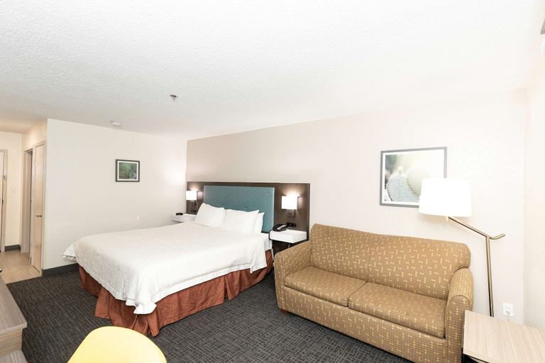 Bedroom 3, Hampton Inn Kerrville, Kerr