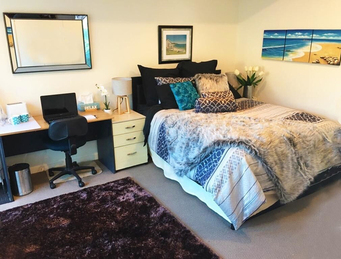 Bedroom 2, Sea view guest house, Waitakere