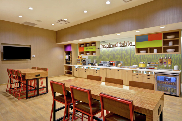 Food & Drinks 5, Home2 Suites by Hilton at the Galleria, Houston