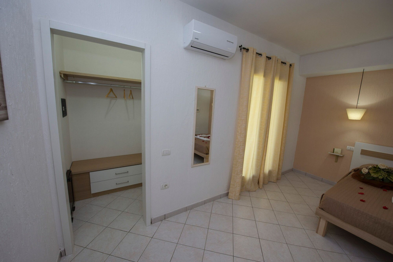 Bathroom 3, ヴィラ サトゥールノ, Vibo Valentia