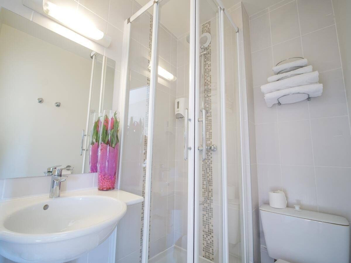 Bathroom 4, Hôtel Inn Design & Restaurant Sedan, Ardennes