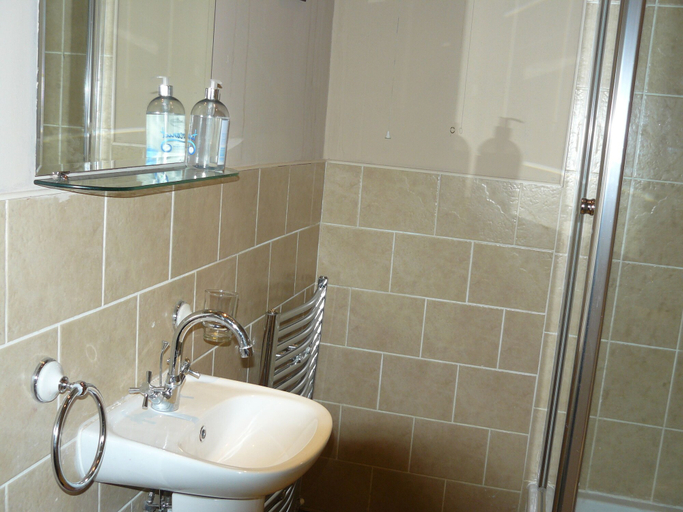 Bathroom 4, Alba Hostel Glasgow, Glasgow