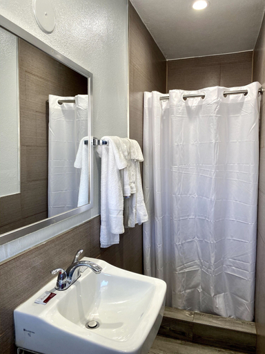 Bathroom 3, Dixie Motel, Los Angeles