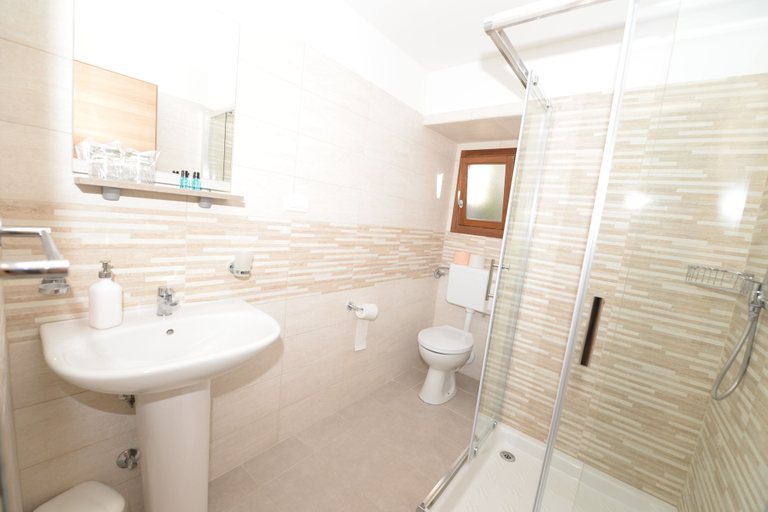 Bathroom 5, Villa Borgo B&B, Motovun