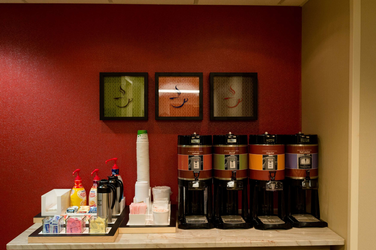 Food & Drinks 5, Hampton Inn Oxford-West, Lafayette