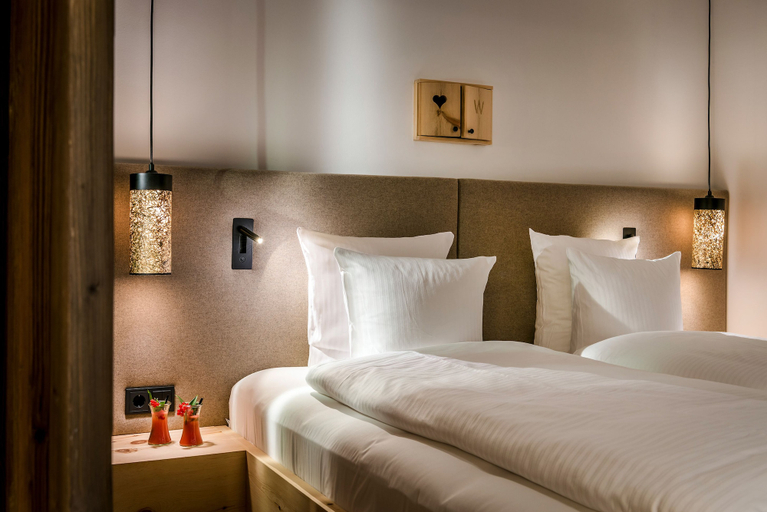 Bedroom 2, Werdenfelserei, Garmisch-Partenkirchen