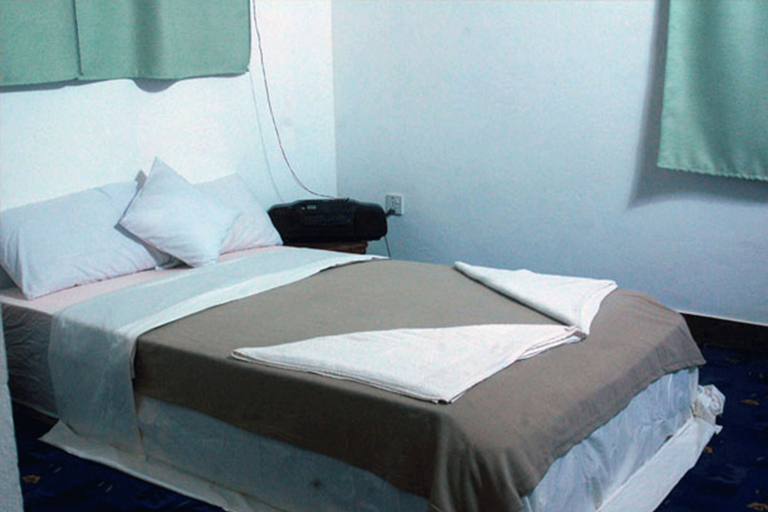 Bedroom 3, Hotel Elephant Camp, Narayani