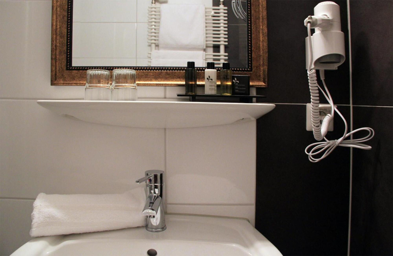 Bathroom 5, Stadthotel Alsfeld, Vogelsbergkreis