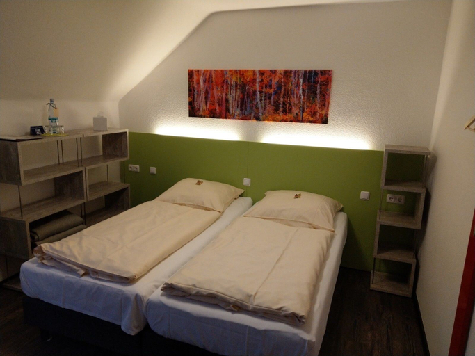 Bedroom 4, Pension Haus Diefenbach, Düren