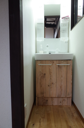 Bathroom 3, Guesthouse Chikayoshi, Kyoto