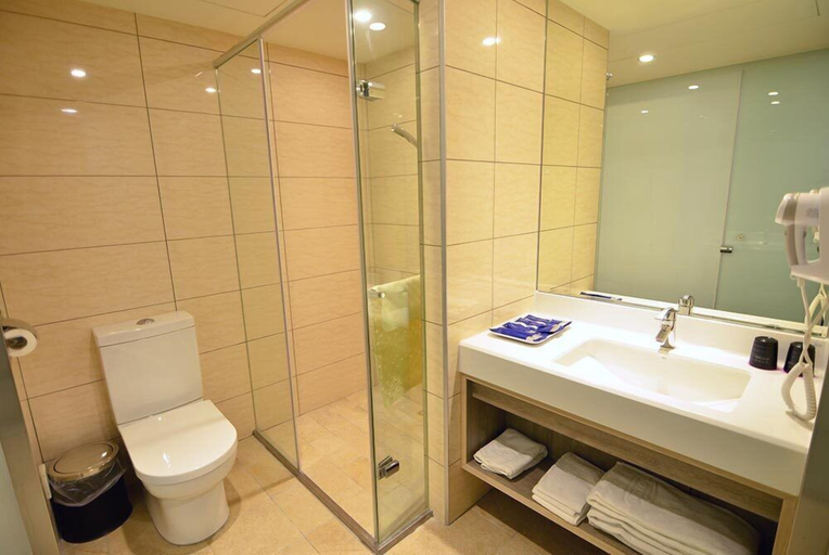 Bathroom 5, eHOME Hotel, Taoyuan