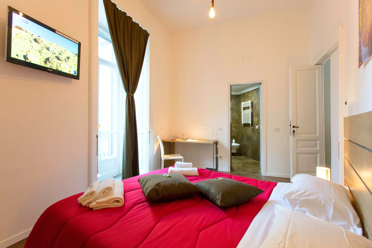 Bedroom 3, A ddurmì, Napoli