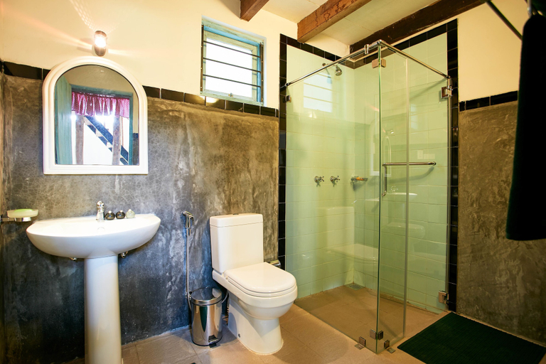 Bathroom 3, Amuna Ayurveda and Wellness Retreat, Dambulla