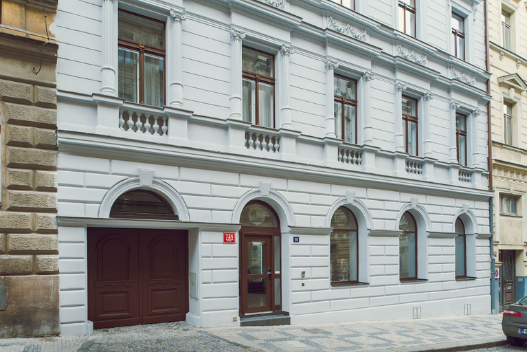 Exterior & Views 2, King's Residence, Praha 7