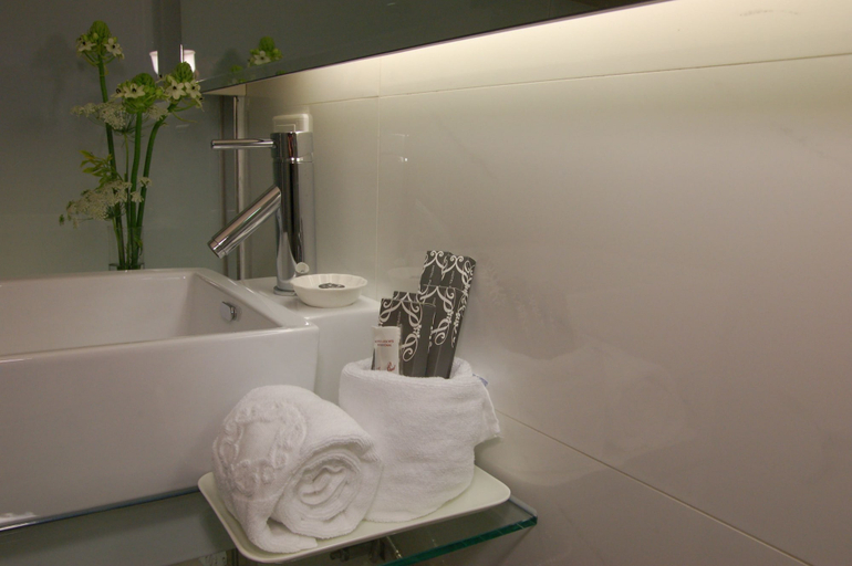 Bathroom 4, Hotel Purity, New Taipei City