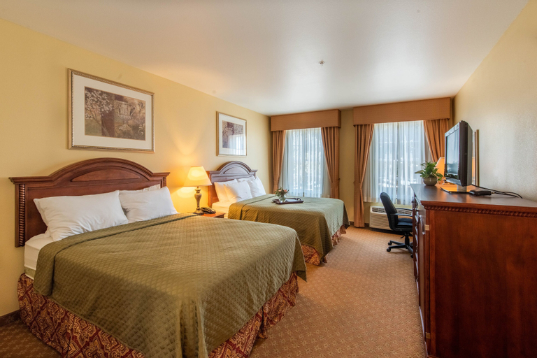 Bedroom 3, Natchez Grand Hotel & Suites On the River, Adams