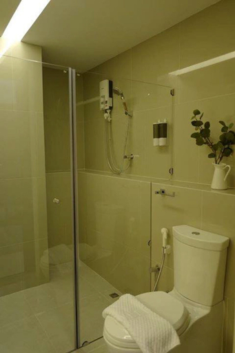 Bathroom 5, The 28th Hotel, Muang Kanchanaburi