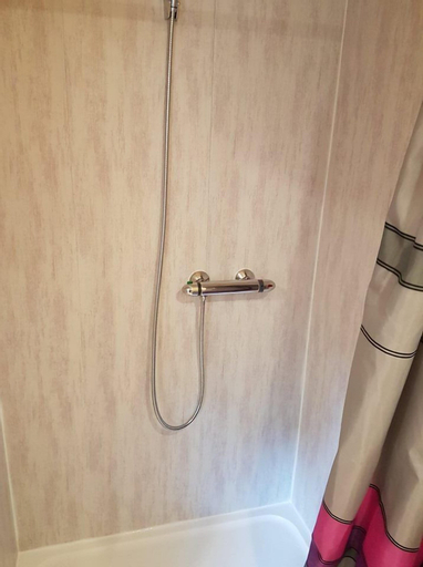 Bedroom 27