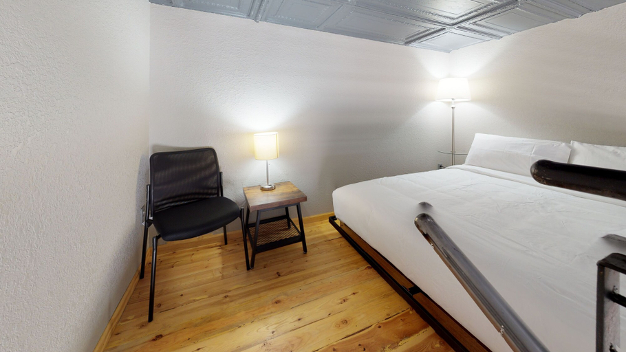 Bedroom 2, The Hotel Sturgis, Meade