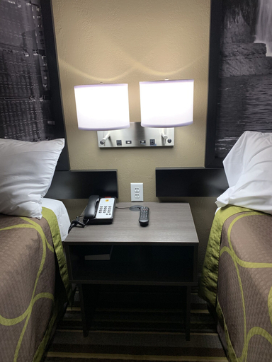 Bedroom 4, Super 8 by Wyndham Brownsburg, Hendricks