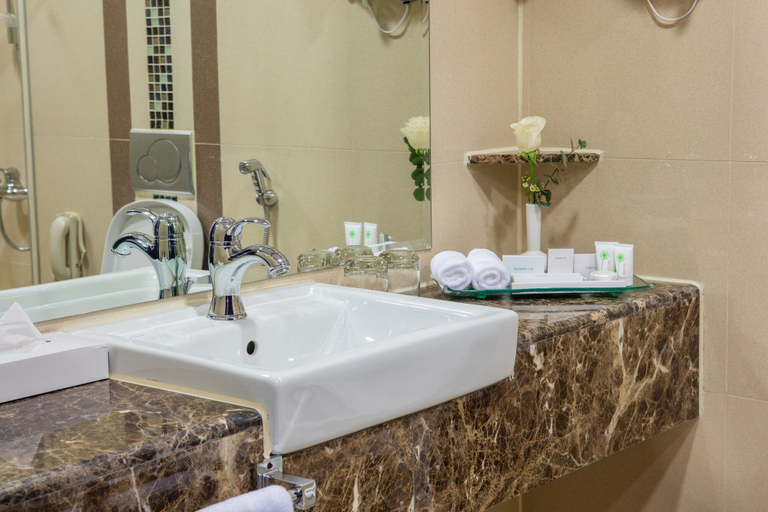 Bathroom 5, Grand Majestic Hotel, Kuwait City