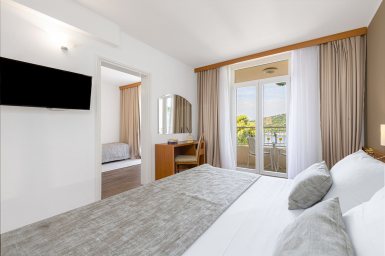 Bedroom 3, Hotel Splendid, Dubrovnik