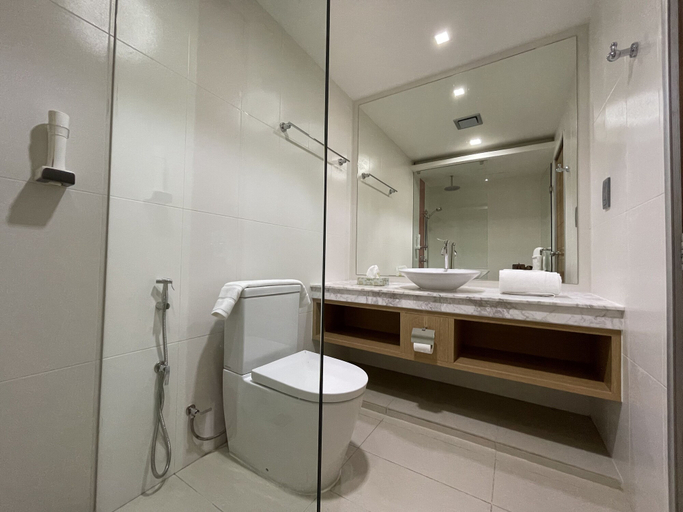 Bathroom 5, Huvan Beach Hotel at Hulhumale', Malé