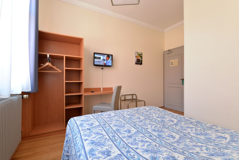 Bedroom 3, Hotel Dontenville, Bas-Rhin