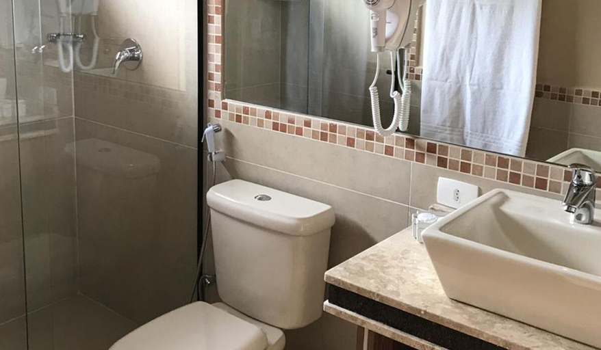Bathroom 4, Amoreiras Hotel Pousada, São Sebastião