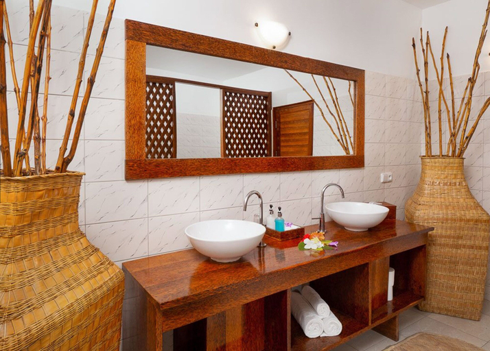 Bathroom 5, White Paradise Zanzibar, Kati
