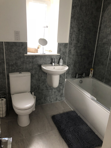 Bathroom 4, Large Apartment GLA Airport, Renfrewshire