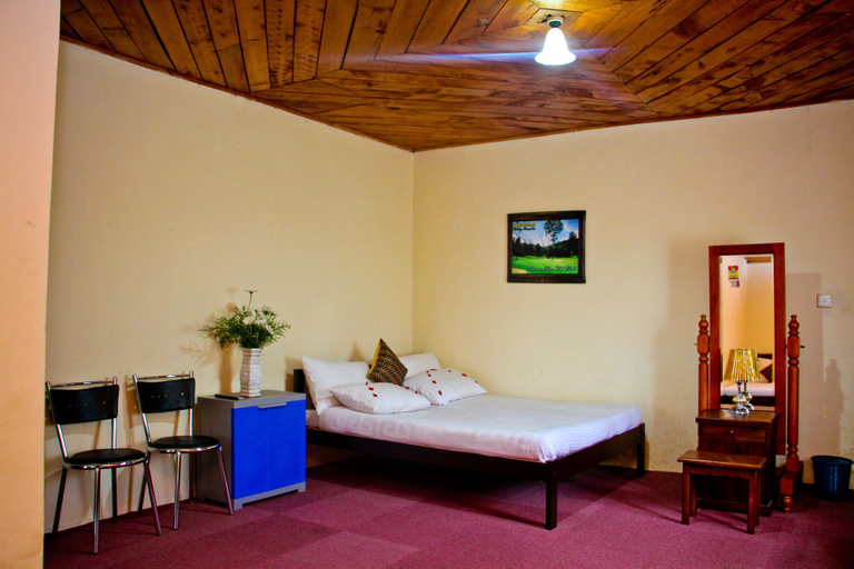 Others 5, Chelthnam Bungalow, Nuwara Eliya