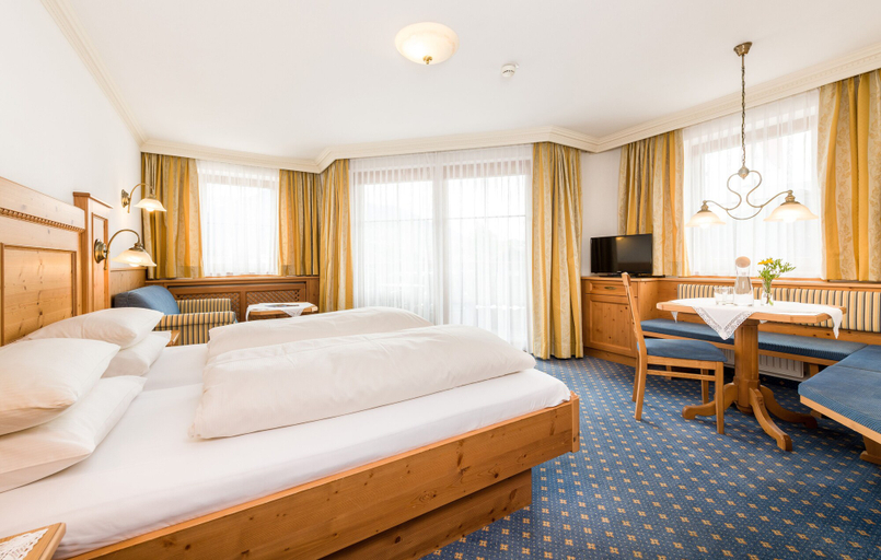 Bedroom 3, Moserhof, Reutte