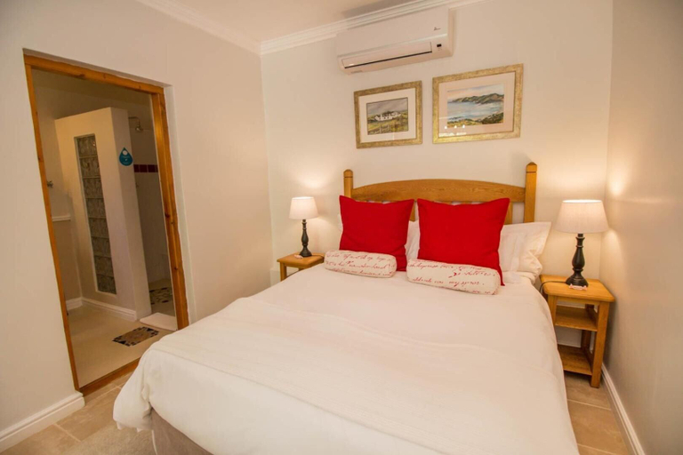 Bedroom 4, Montagu Vines Guest House, Cape Winelands