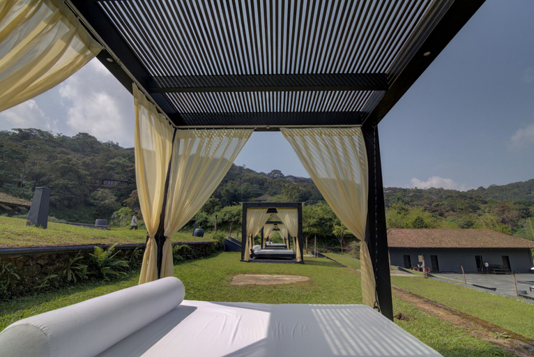 Bedroom 4, Taj Madikeri Resort & Spa, Coorg, Kodagu