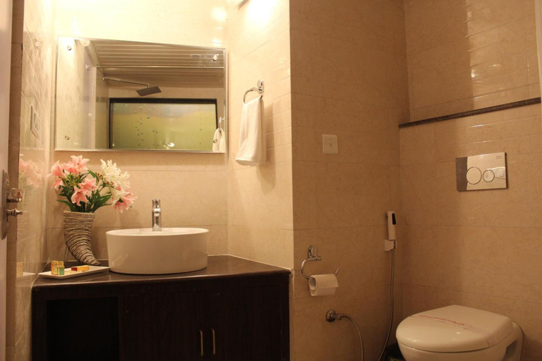 Bathroom 3, Kufri Pacific Resort, Shimla